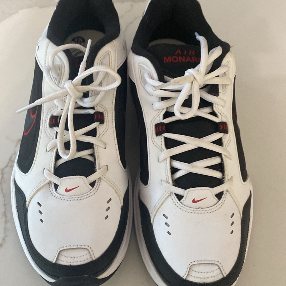Nike Air Monarch IV White and Black with Red Accents NWOT - Picture 8 of 10